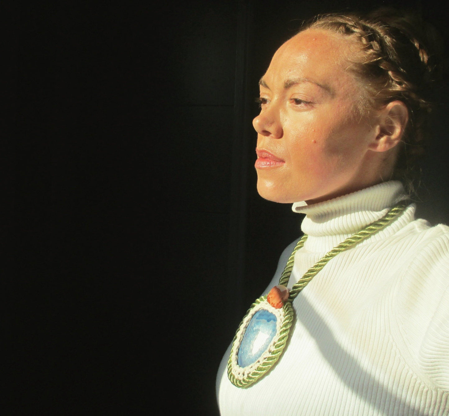 Rope & Crystal Statement Necklace. Blue Agate Stone. Geode Jewelry.