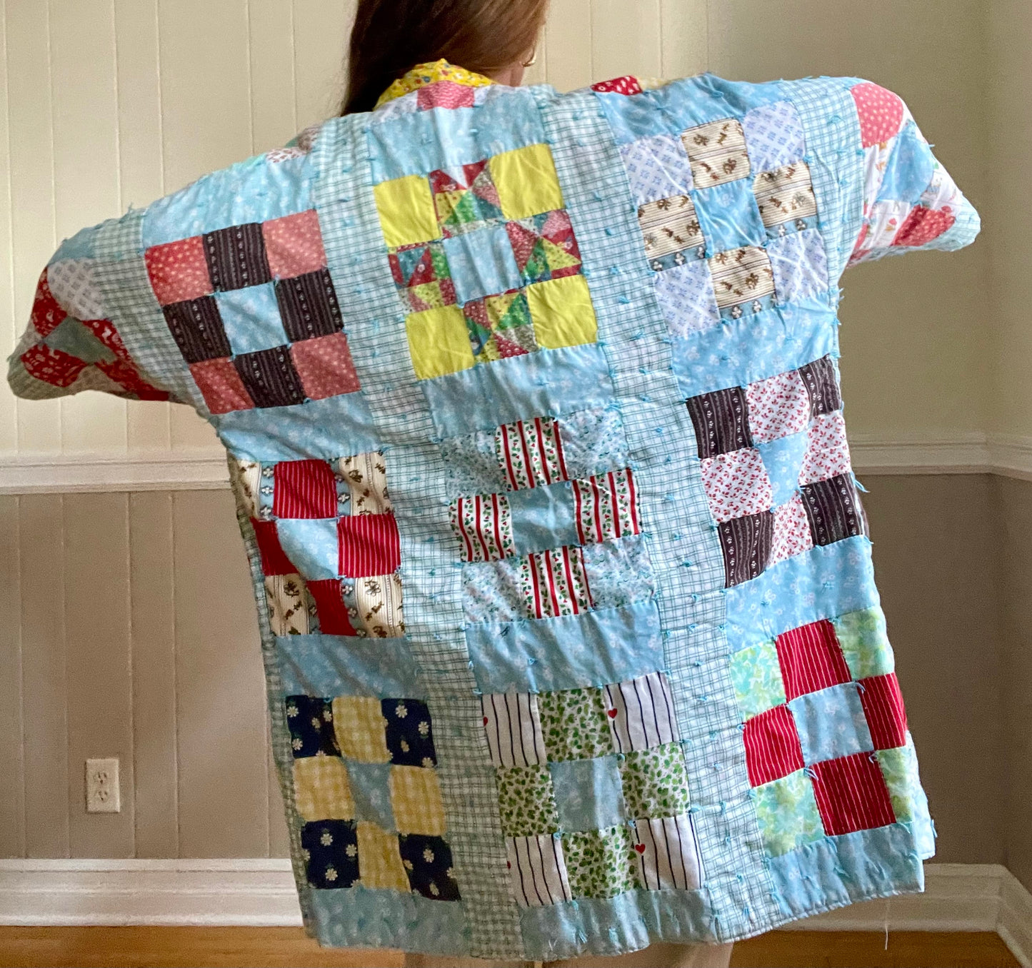 Patchwork Quilt Coat. Vintage Quilt. One of a Kind. Medium - Large. Open Sized. 100% Cotton. Natural Fiber