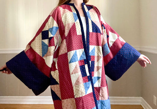 Patchwork Quilt Coat. Vintage Quilt. One of a Kind. Medium - Large. Open Sized. 100% Cotton. Natural Fiber