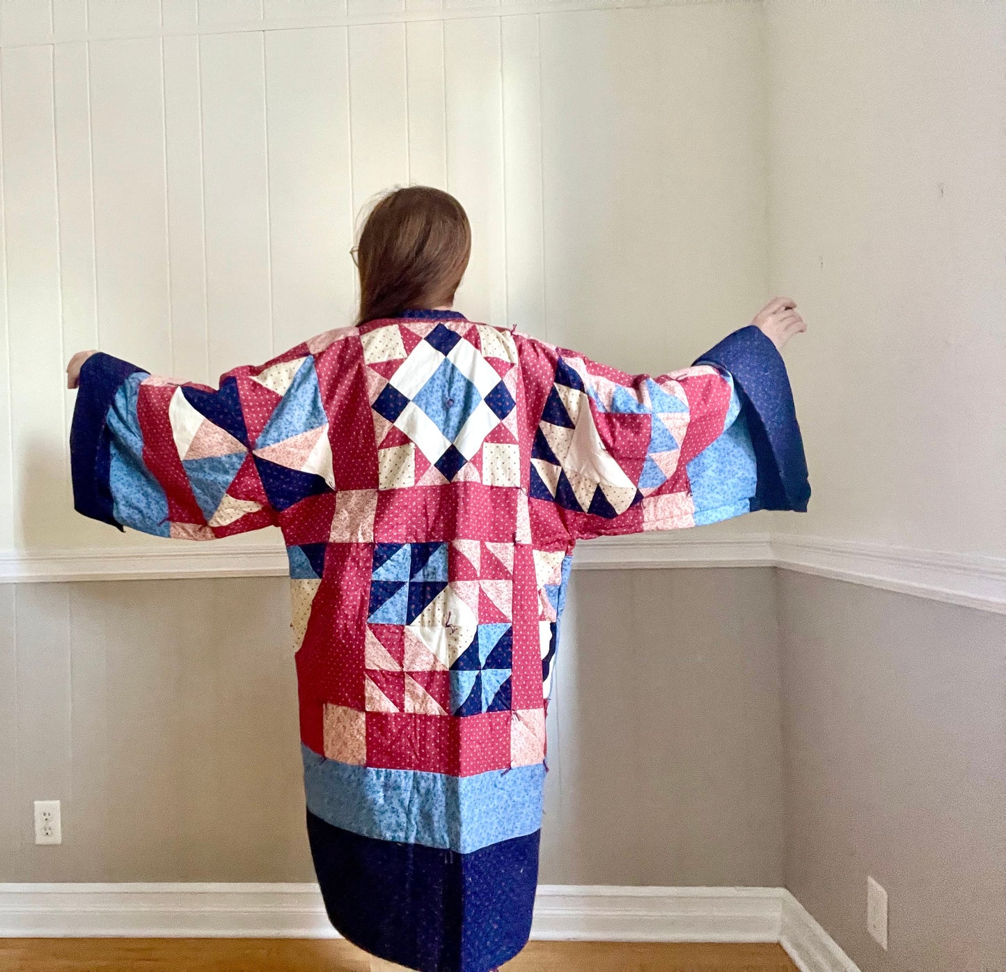 Patchwork Quilt Coat. Vintage Quilt. One of a Kind. Medium - Large. Open Sized. 100% Cotton. Natural Fiber