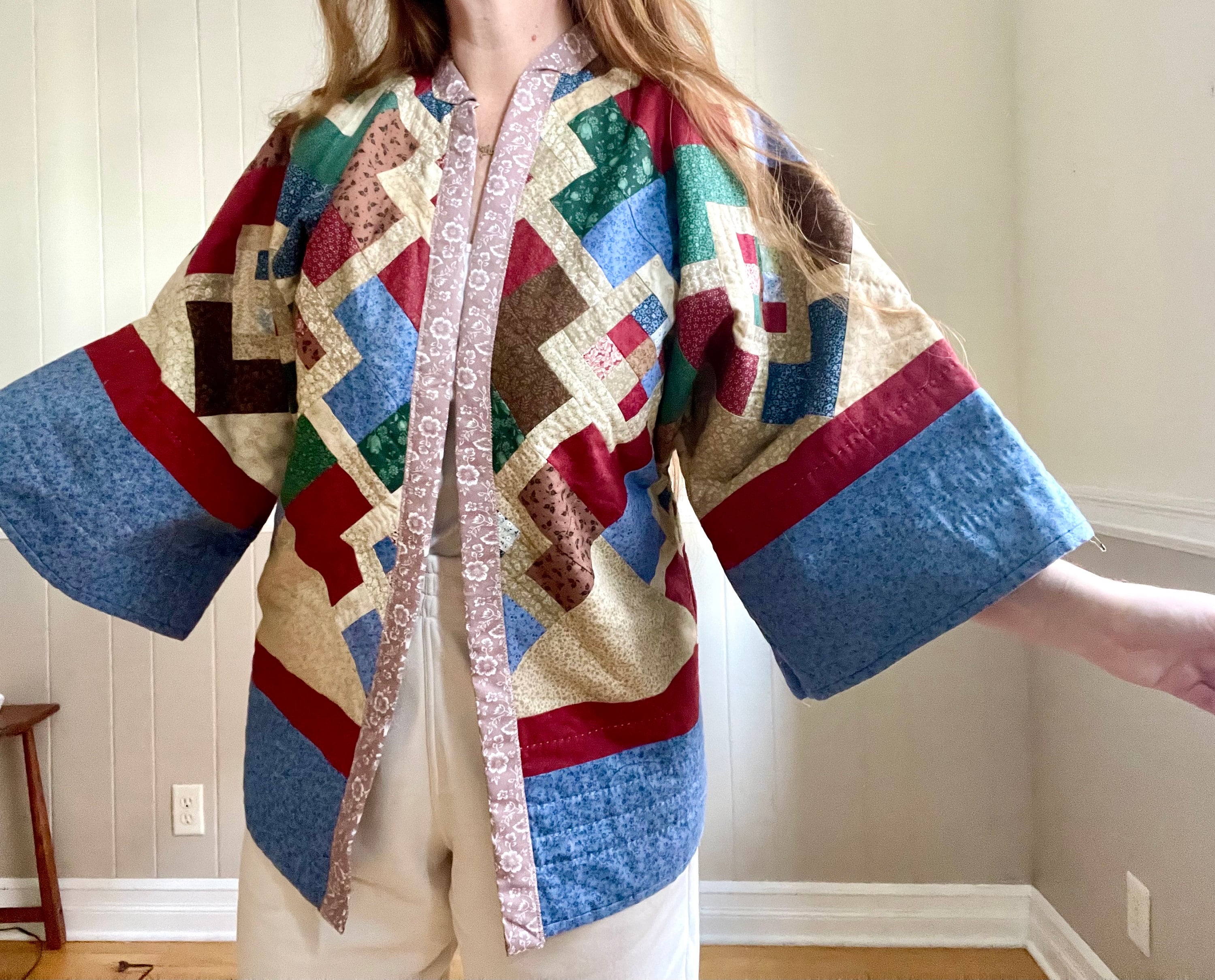 Patchwork Quilt Coat. Vintage Quilt. One of a Kind. Medium - Large. Open  Sized. 100% Cotton. Natural Fiber