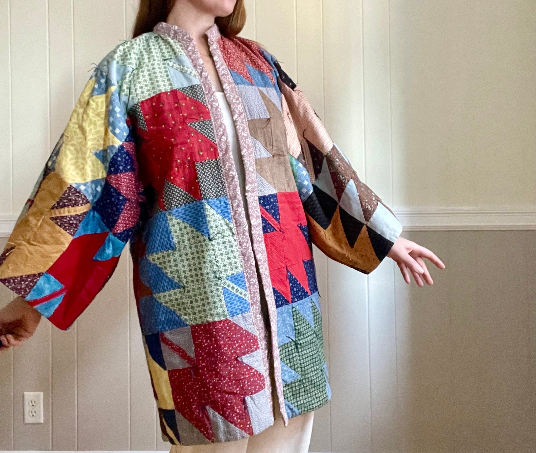 Patchwork Quilt Coat. Vintage Quilt. One of a Kind. Medium - Large. Open  Sized. 100% Cotton. Natural Fiber